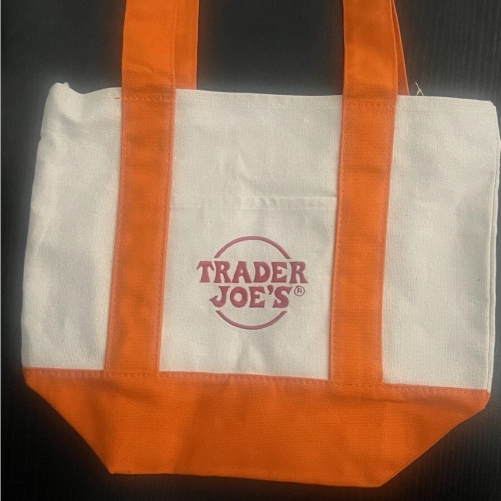 Trader Joe’s- EXCLUSIVE EMPLOYEE’S Only- “Crew” Tote bag